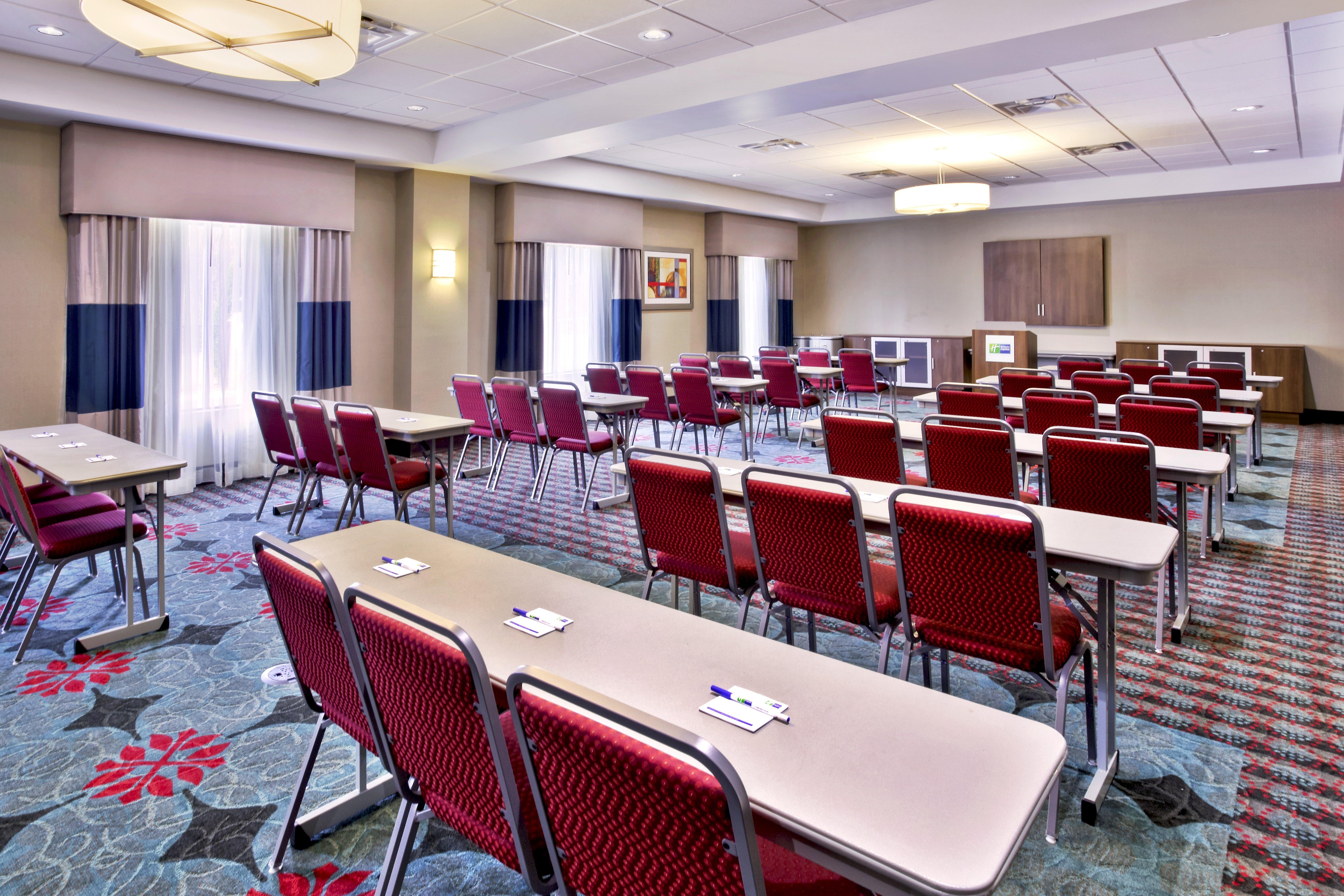 Holiday Inn Express & Suites Oak Ridge By Ihg Esterno foto